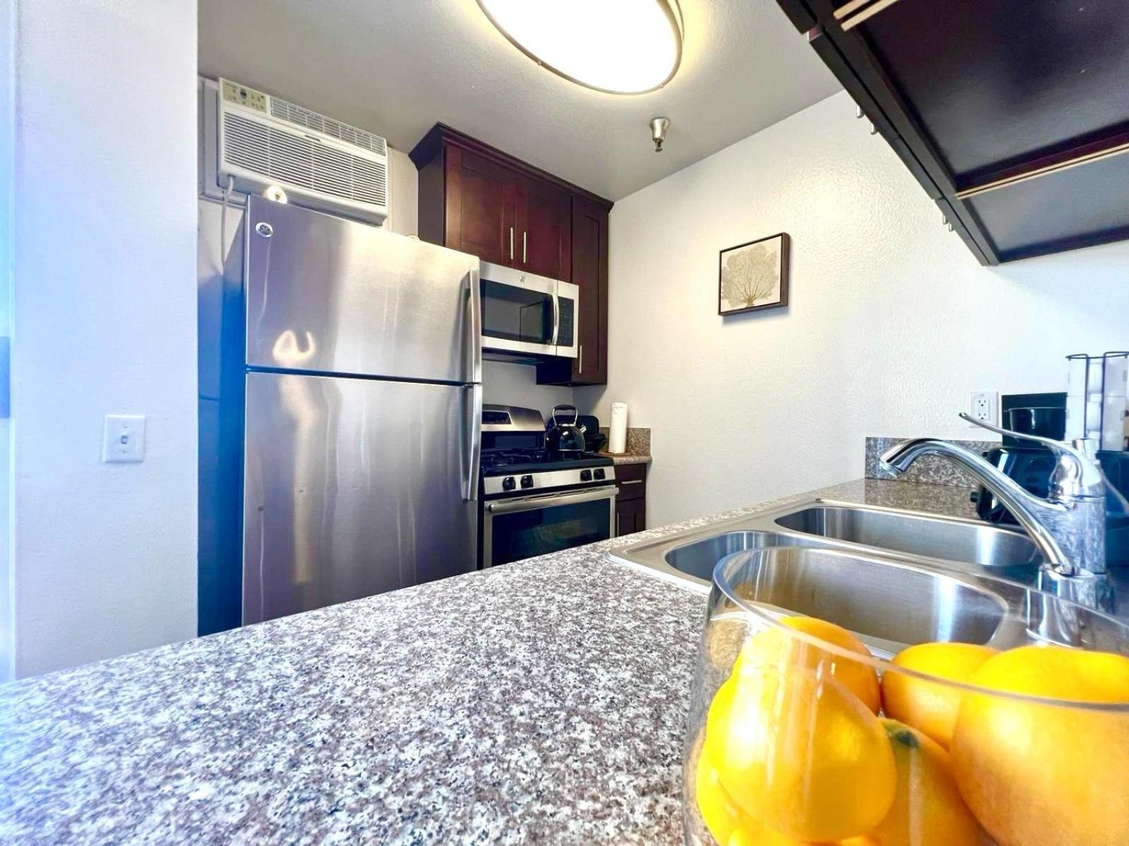 Amazing Universal Studios Loft Free Parking Лос-Анджелес Экстерьер фото
