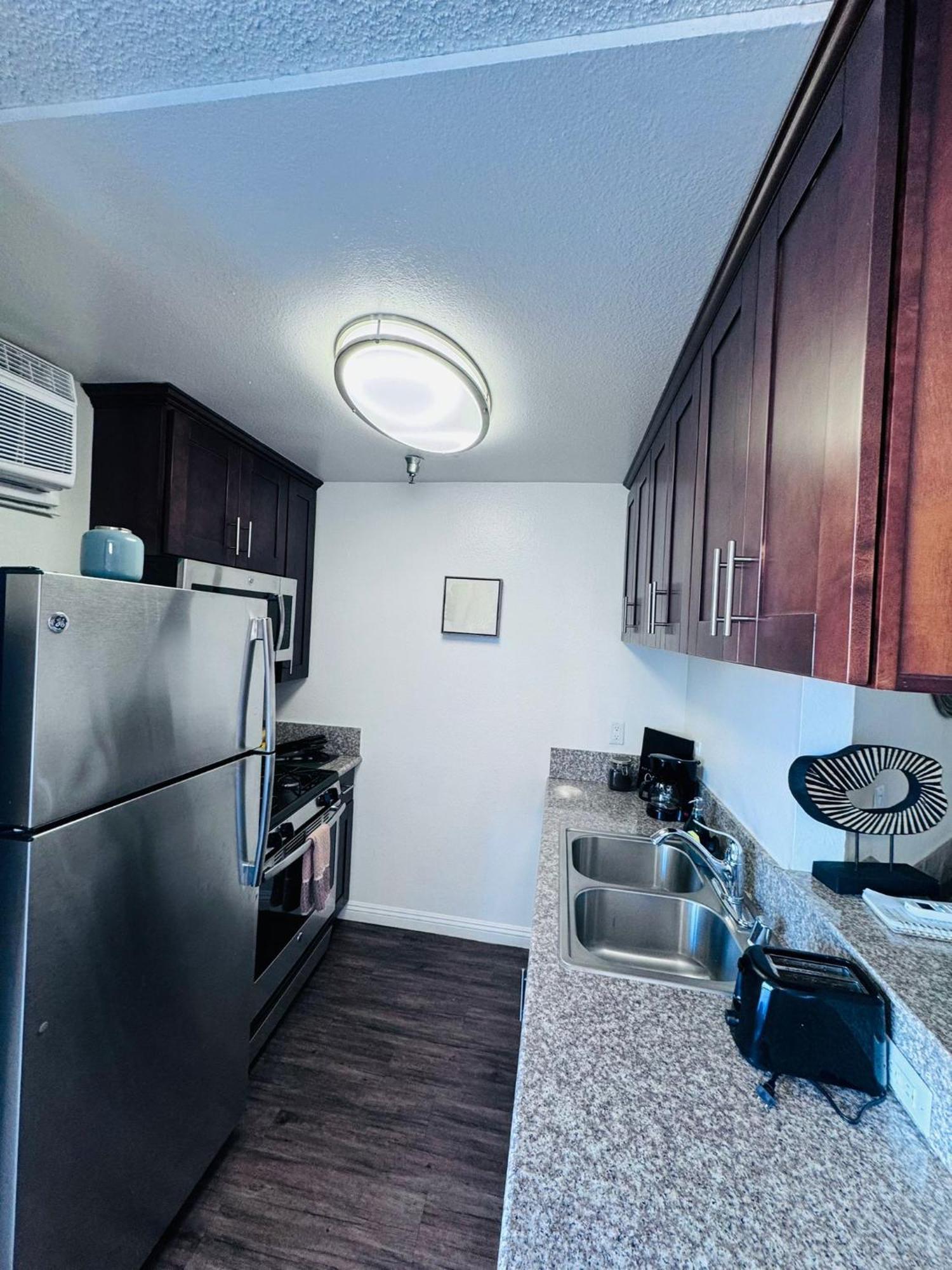 Amazing Universal Studios Loft Free Parking Лос-Анджелес Экстерьер фото